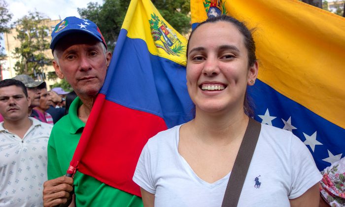 Jhuliana-Hernandez-Venezuela-Columbia-Trump-1-700x420