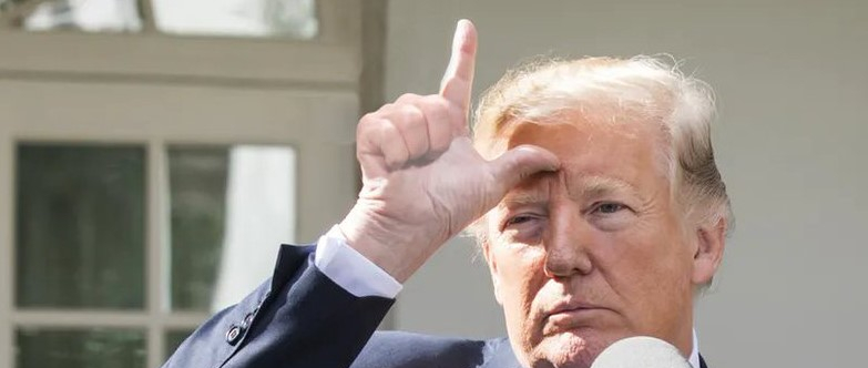 Trump-L-sign (2)